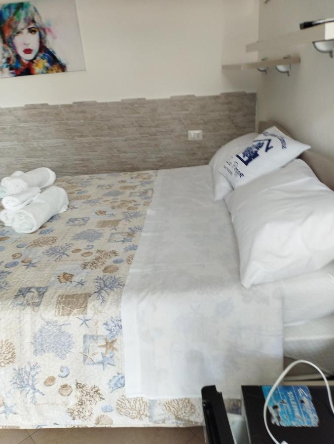 Affitta Camere Zio Peppe San Teodoro  Esterno foto